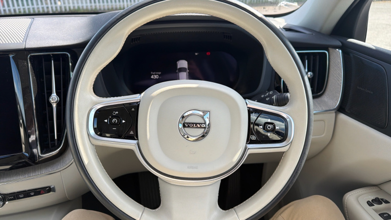 Volvo Xc60 2.0 B4P Plus Dark 5dr Geartronic Petrol Estate